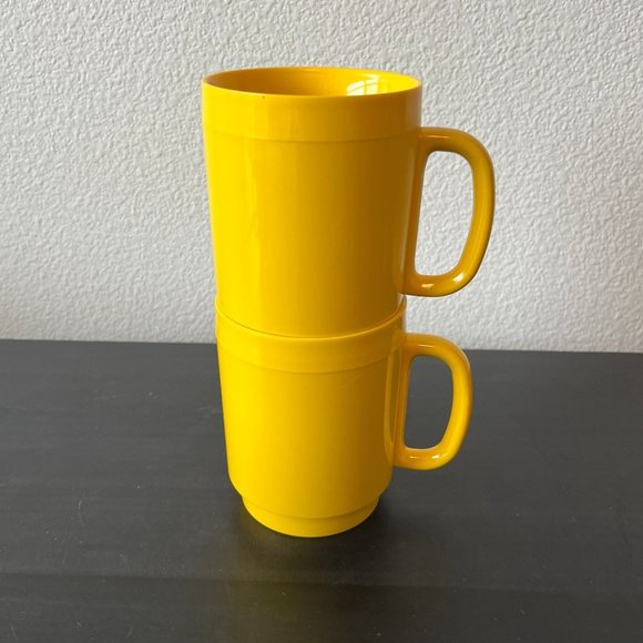 Set of 2 Yellow ThermoServ Stackable Mugs // Vintage 1970s-1980s // Made in USA - Picture 3 of 7